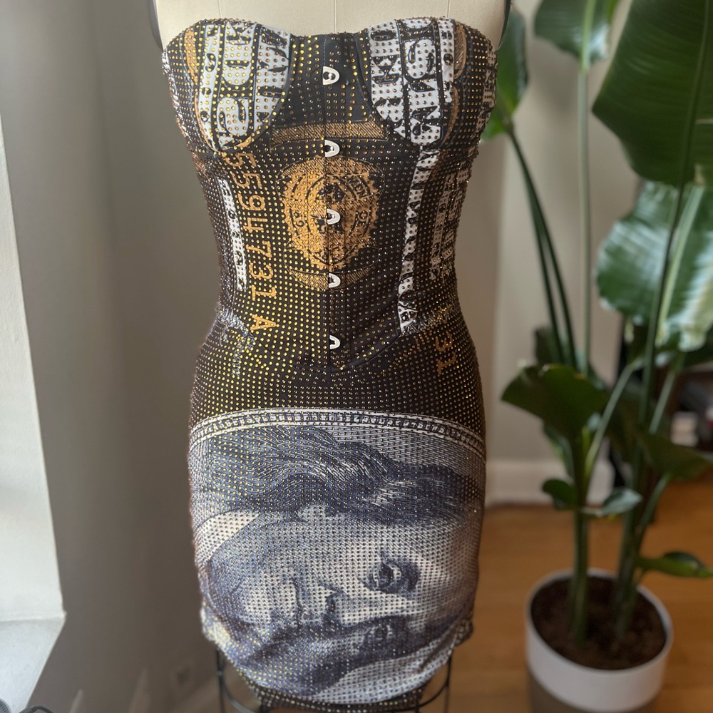 Embroidered money print bodycon dress.